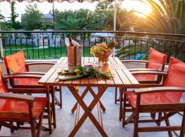 Villa Nefeli Skiathos，位于斯基亚索斯镇的酒店