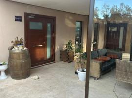 Hotel Makasa，位于Mogente的酒店