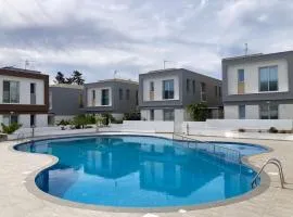 City Center Cozy Villa