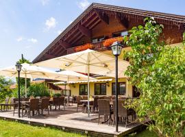 DEVA Hotel-Restaurant Fischerwirt inklusive Chiemgau Card，位于鲁波尔丁的酒店
