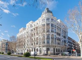 珀蒂宫萨沃伊阿方索十二世高科技酒店，位于马德里蕾蒂诺公园附近的酒店