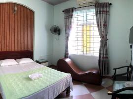 Ninh Nguyệt Motel，位于Sơn Tây的酒店