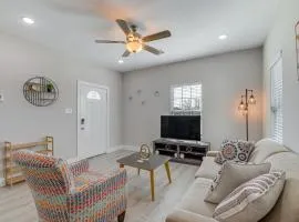 Easy Interstate Access Quiet Houston Home!