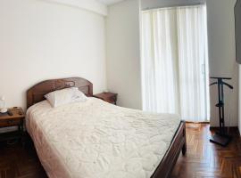 Dormitorio en San Miguel，位于拉巴斯的度假短租房