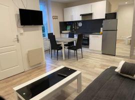 Appart meublé 45m2 calme et lumineux au Continental，位于维泰勒的酒店