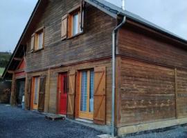 Chalet Antlana 2 avec cheminée，位于Signy-lʼAbbaye的酒店