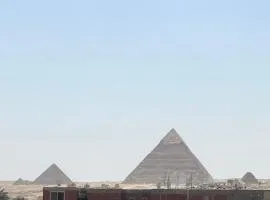 Badr pyramids inn