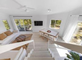 (HA2)BEACH VIBES Sunshine beach,100m to Beach,，位于阳光海岸的酒店