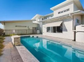 Sea Sand and Serenity at Stockton - Stunning Sophistication