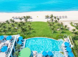 Wyndham Hoi An Royal Beachfront Resort & Villas，位于会安的度假村