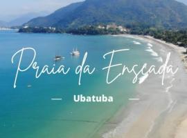 Casa praia da enseada em Ubatuba，位于乌巴图巴的度假屋