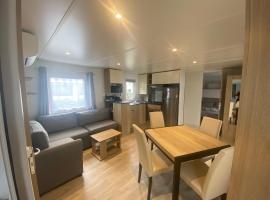 MOBIL HOME au camping la reserve 4 étoile，位于加斯泰的酒店