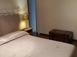 A Casa dei Nonni，位于弗拉斯卡蒂的带泳池的酒店