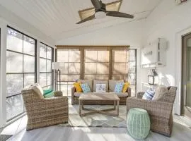 1 Mi to Bethany Beach Townhome with Screened Porch!
