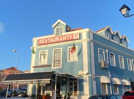 Apartamentos Turisticos Queluz，位于克卢什的酒店