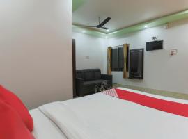 OYO Flagship 67063 Roy Villa Resort，位于Baharampur的酒店