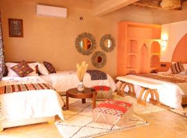 Riad Dar Susan - Authentic Stay in Zagora，位于扎古拉的酒店