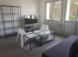 Chambre privée calme, lit double en Coliving