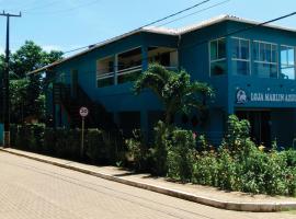 Pousada Marlin Azul，位于费尔南多 - 迪诺罗尼亚Atalaia Beach附近的酒店