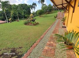 appartement entier en Martinique Le Khan，位于勒罗贝尔的酒店
