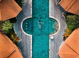 彭杜克巴鲁纳素馨花酒店，位于蓝梦岛的酒店