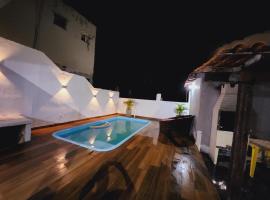 Casa piscina 8 pessoas，位于萨夸雷马的度假屋