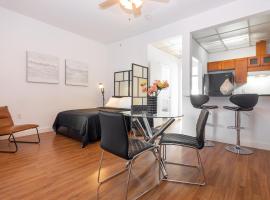1-BDRM Apartment with Balcony - Heart of Downtown and Wynwood，位于迈阿密的公寓