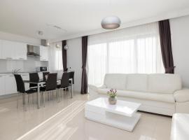 Luxury apartments 3M，位于图彻皮的酒店
