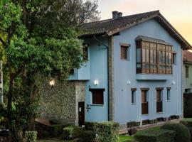 LA CASONA Encanto Rural - ApartaHotel SPA Llanes，位于利亚内斯的酒店