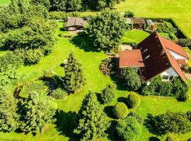 Bungalow und Ferienwohnung auf Rügen，位于Kluis的露营地