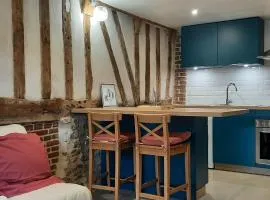 Le Thuit - F2 Plain pied tout équipé à la ferme