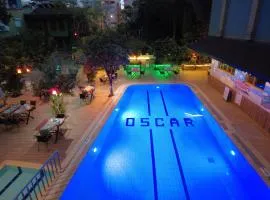 oscar garden hotel