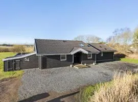 Stunning Home In Strandby With Wifi