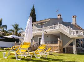 Gran villa los Manantiales，位于阿尔豪林德拉托里的酒店
