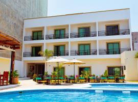 Santa Martha Bungalows，位于洛斯阿亚拉的酒店
