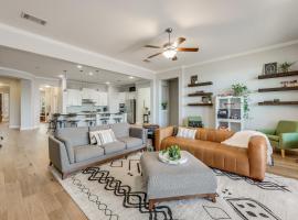 Immaculate, family friendly home in SW Austin，位于奥斯汀的酒店