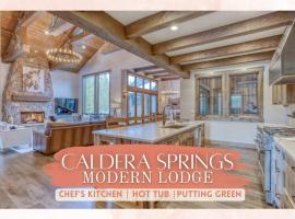 Caldera Springs Retreat: Golf, Relaxation & More，位于本德的酒店