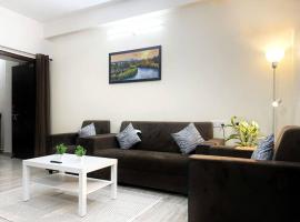 2BHK Elegant & Fully Equipped Apt near Banjara Hills，位于海得拉巴的酒店