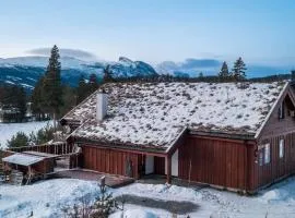 Cozy cabin with sauna, ski tracks and golf outside