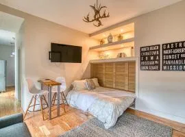 The 4M Favorite House - Stunning & Spotless Studio Apt (#2)