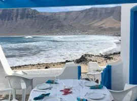 Villa Beachfront Famara