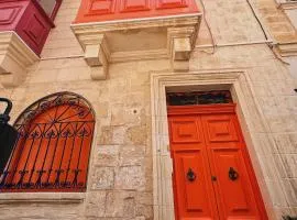 150 years old Maltese Townhouse: Dar Emanuela