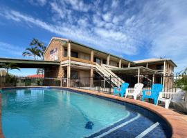 Golden Beach Motor Inn, Caloundra，位于卡伦德拉的汽车旅馆