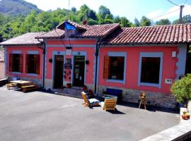 Alojamiento covadonga，位于La Riera的青旅