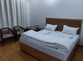 Shivkunj Resort，位于Barkot的酒店