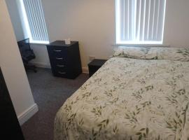 Ensuite Double-bed (R3) close to Burnley city centre，位于伯恩利的酒店