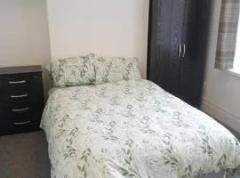 Double bed (R1) close to Burnley city centre