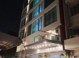 Ideal Hotel Pratunam