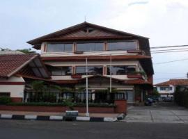 Kenangan Bandung Hotel，位于万隆Sumurbandung的酒店