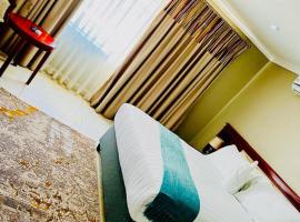 Rosenia Boutique Hotel_Block 3，位于哈博罗内的酒店